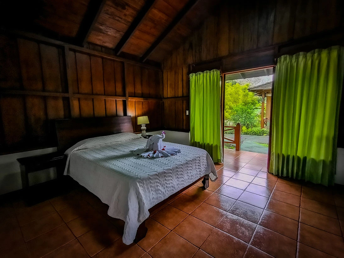 Matrimonial Bungalow — Hotel Arenal Montechiari
